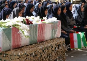 پیکر شهید گمنام تازه تفحص شده در هفته دفاع مقدس میهمان شهرستان قدس بود