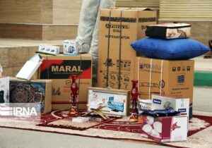 اهدا جهیزیه به نوعروسان مددجو در ملارد