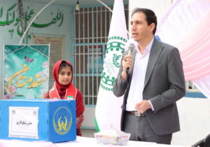 معلمان نیکوکاری را سرمشق دانش‌آموزان قرار دهند