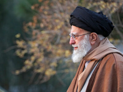 حضور رهبر معظم انقلاب در مرقد مطهر امام راحل و گلزار شهدای بهشت زهرا (س)
