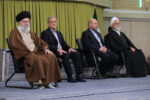 رهبر انقلاب: حواسمان باشد؛ پشت لبخندهای دیپلماسی، دشمنی‌های پنهانی نهفته است