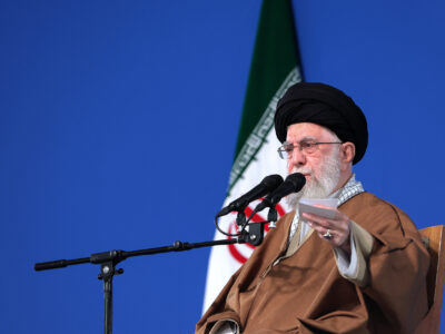 رهبر انقلاب: آمریکایی‌ها بدانند با تهدید برابر ملت ایران به‌جایی نمی‌رسند