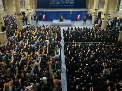 رهبر انقلاب: مذاکره با این دولت آمریکا، گره تحریم‌ها را کورتر می‌کند و فشار را افزایش می‌دهد