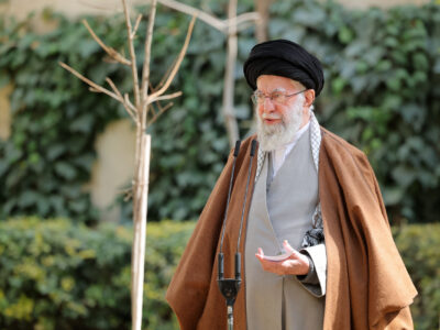 نهضت ملی درختکاری جدی گرفته شود و ادامه یابد